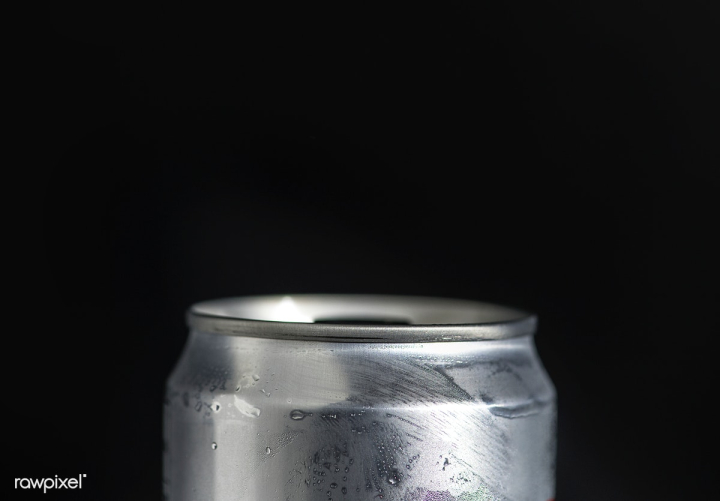 metal,aluminium,beverage,black,black background,can,chilled,close up,cola can,cold drink,drink,drinkable,drinking,drinking containers,fluid,free,freshness,glass,liquid,macro,silver,soda can,thirsty