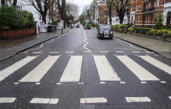 crosswalk,london,zebra crossing,england,city,london city,taxi england,raod,car,london public domain,taxi,public domain crosswalk,rawpixel