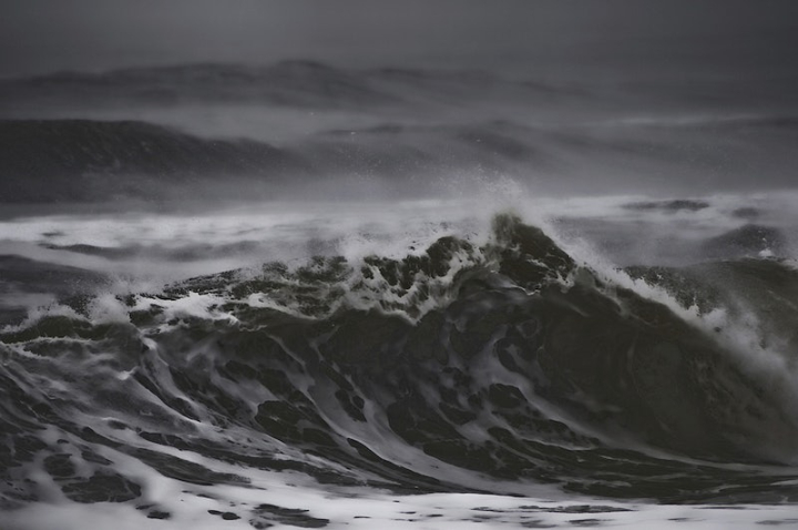 ocean wave,ocean,crashing wave,body,waves,water,blue ocean,nature beautiful,waves photo,water splashes,public domain ocean,public domain,rawpixel