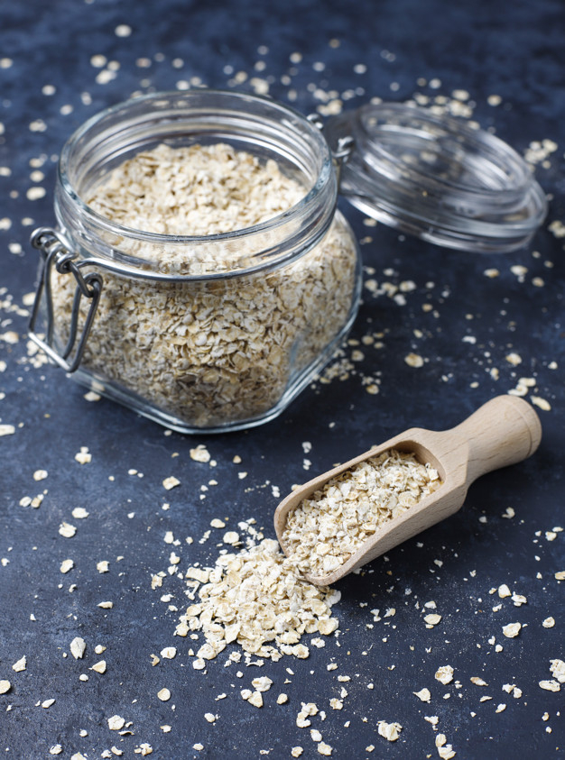 dry raw cereal,uncooked,kernels,stored,closeup,muesli,granola,raw,porridge,oatmeal,flakes,ingredient,oats,tasty,dry,oat,cuisine,vegetarian,cereal,italian,flour,meal,grain,seed,bowl,jar,nutrition,traditional,healthy,natural,organic,glass,cooking,table,bakery,food