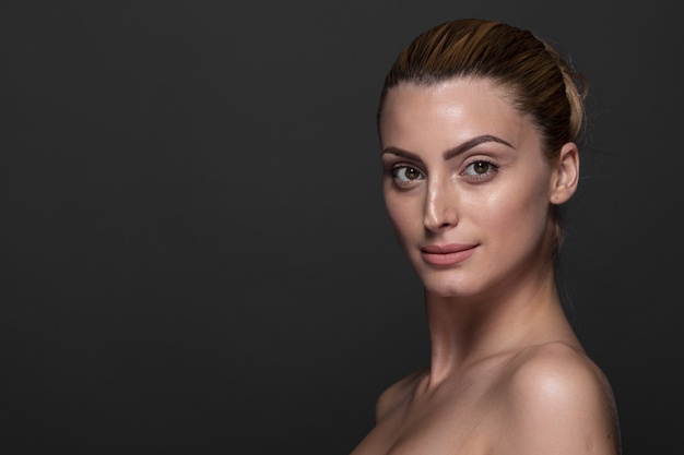 copy space,hydrate,posing,treatment,copy,horizontal,adult,therapy,skincare,portrait,beautiful,wellness,young,female,cream,healthcare,care,skin,clean,healthy,cosmetic,body,face,cute,space,health,beauty,girl,woman