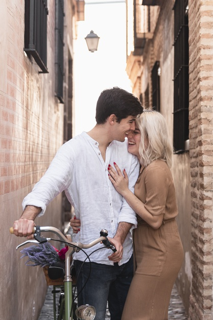 Bike Couple Poses Ideas 2021 | Girlfriend-Boyfriend Photography Ideas With  Bike - YouTube