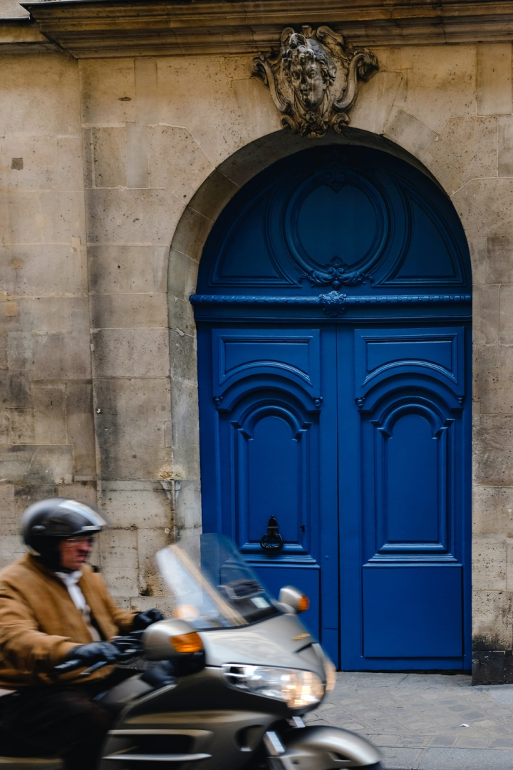 architecture,building,door,doorway,motobike,paris