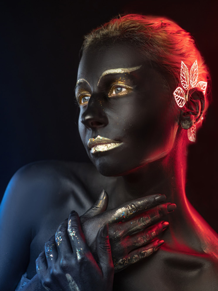 Free Photo of Woman With Face and Body Paint nohat.cc