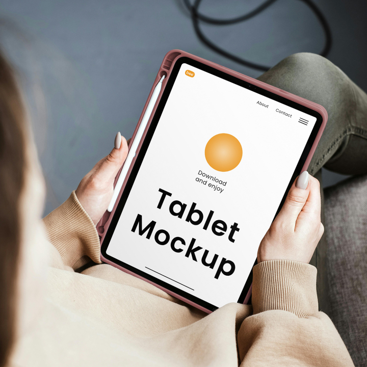Free,Tablet,in,Hands,Mockup,device,display,ipad mockup,screen mockup,tablet mockup