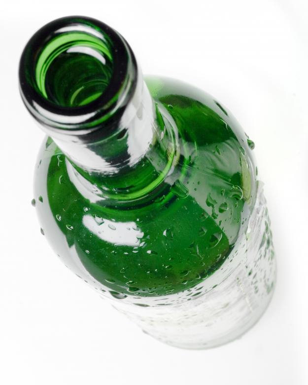green,bottle,water,soda,glass,closeup,isolated,wet,cold,clear,nobody,natural,white,liquid,blank,beverage,drink,life,studio,full,clean,macro,energy,object,lifestyle,healthy,drop,fizzy,cool,reflection,purified,transparent,refreshment,pure,closed,bottled,background,fresh,container,sparkling,health,dew,single,food,bubble,purity,aqua,tonic,healthcare,freshness,drops,netstockvault