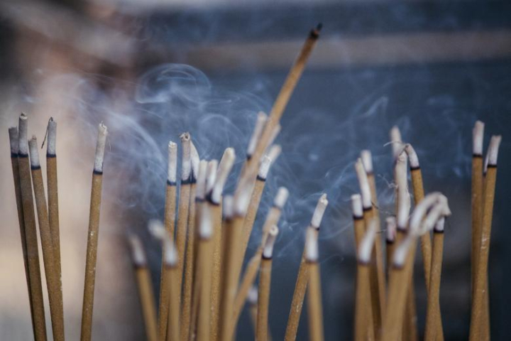 incense,sticks,burning,smoke,joss,netstockvault