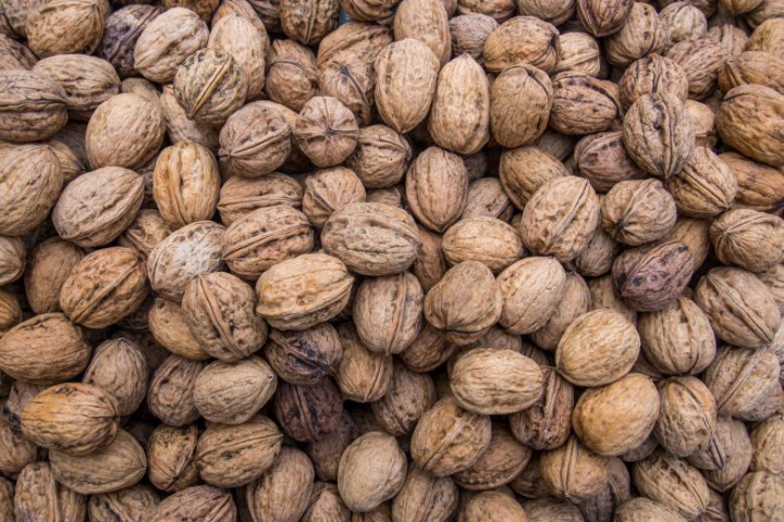 walnuts,nuts,nutshell,texture,background,pattern,food,market,nutrition,netstockvault