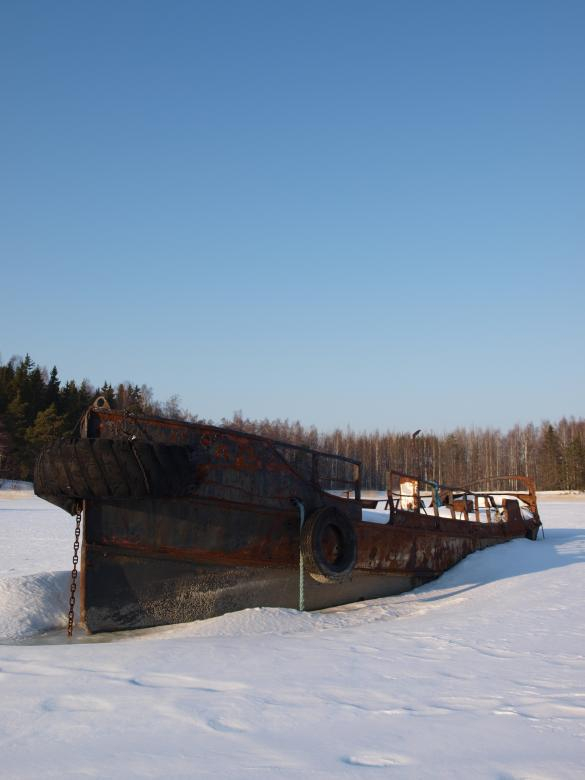 frozen,boat,winter,netstockvault