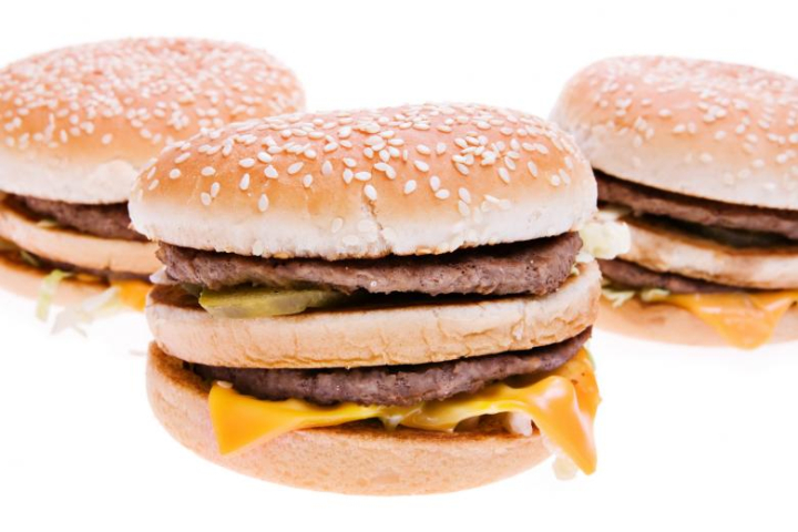 hamburger,burger,food,fast,salad,diet,grilled,meal,dinner,sandwich,closeup,isolated,bun,beef,white,unhealthy,snack,shot,studio,object,tasty,cheeseburger,fresh,bread,nutrition,big,meat,american,cheddar,netstockvault