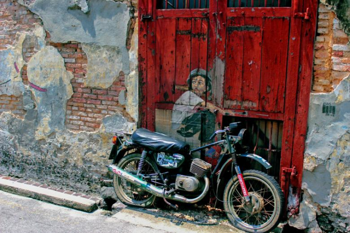 bike,transport,wall,old,painting,paint,color,door,house,netstockvault