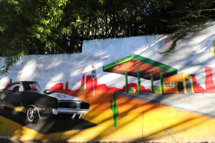 graffiti,wall,painting,streetart,car,gasstation,netstockvault