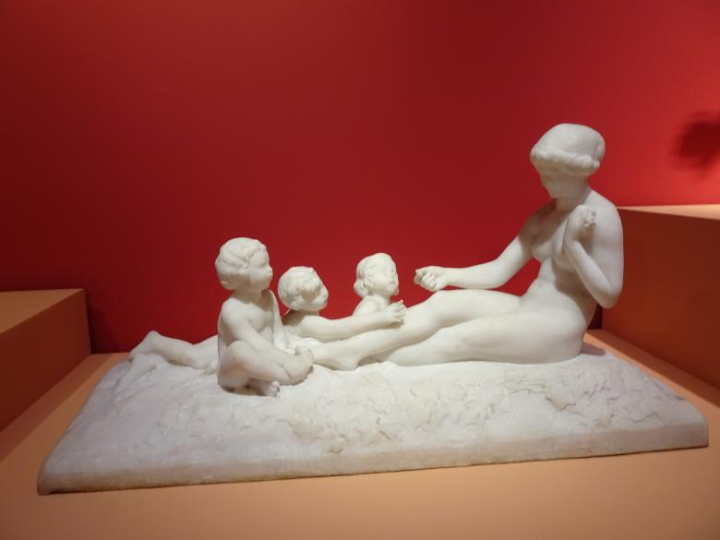 white,stone,sculpture,art,museum,mother,children,netstockvault