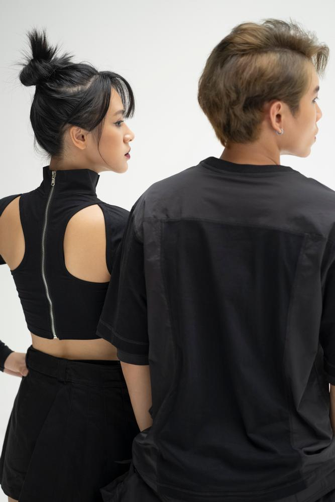 women,woman,boy,girl,man,guy,couple,young,asian,two,2,person,people,10s,20s,teen,teenager,beauty,beautiful,white,background,cute,sexy,attractive,black,cool,bun,clothing,indoor,shirt,long sleeve,cutout,croptop,collar,fashion,style,urban,lifestyle,confident,together,youth,hipster,other,posing,hiphop,modern,portrait,looking,back,friends,xframe
